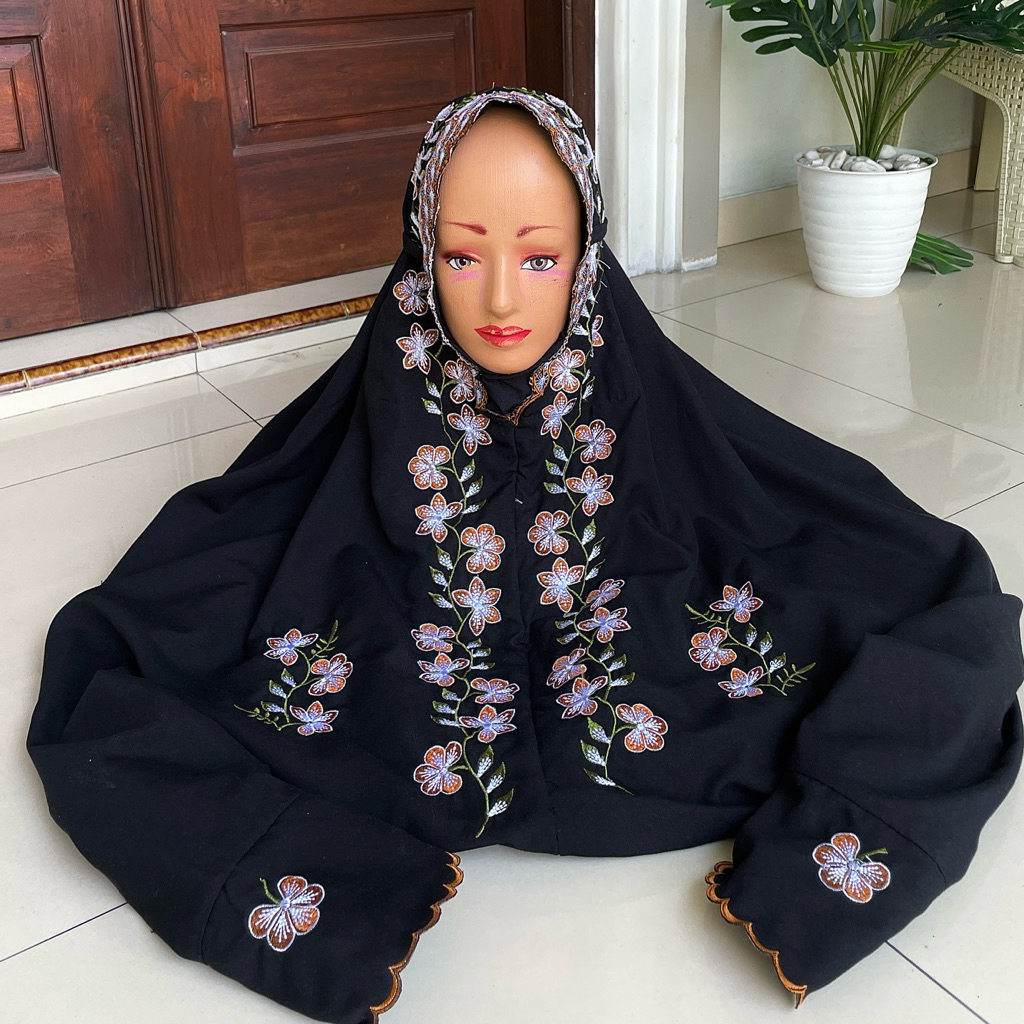 MUKENA LAJURAN BORDIR DEWASA WARNA HITAM MOTIF BUNGA SEPATU KATUN MICRO