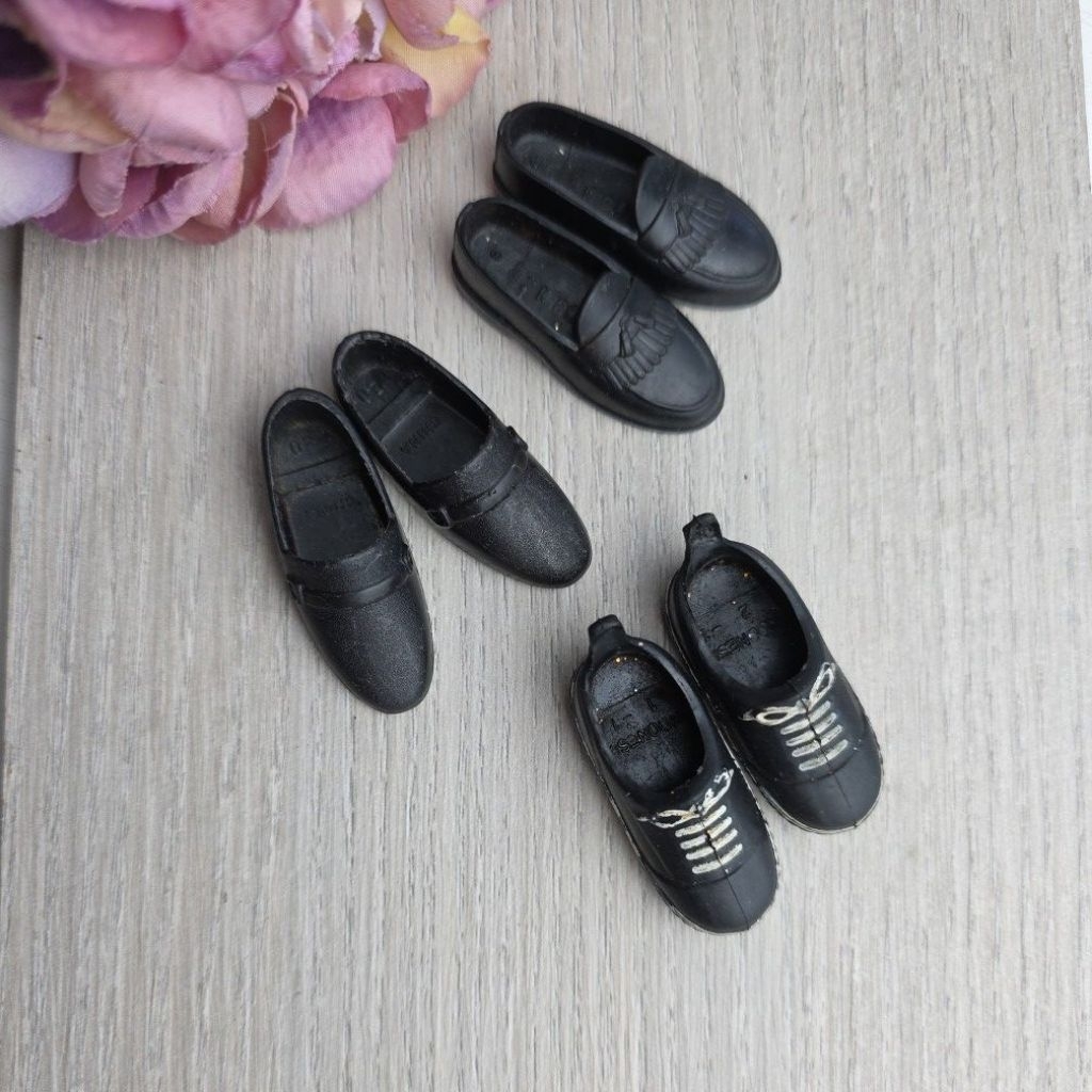 Sepatu Barbie Ken Vintage all varian