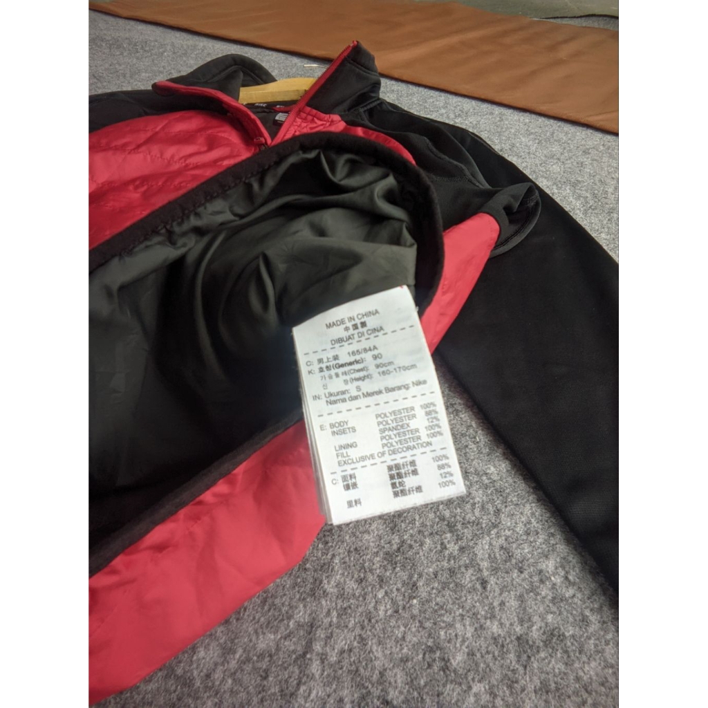 tracktop centang parasut quilting