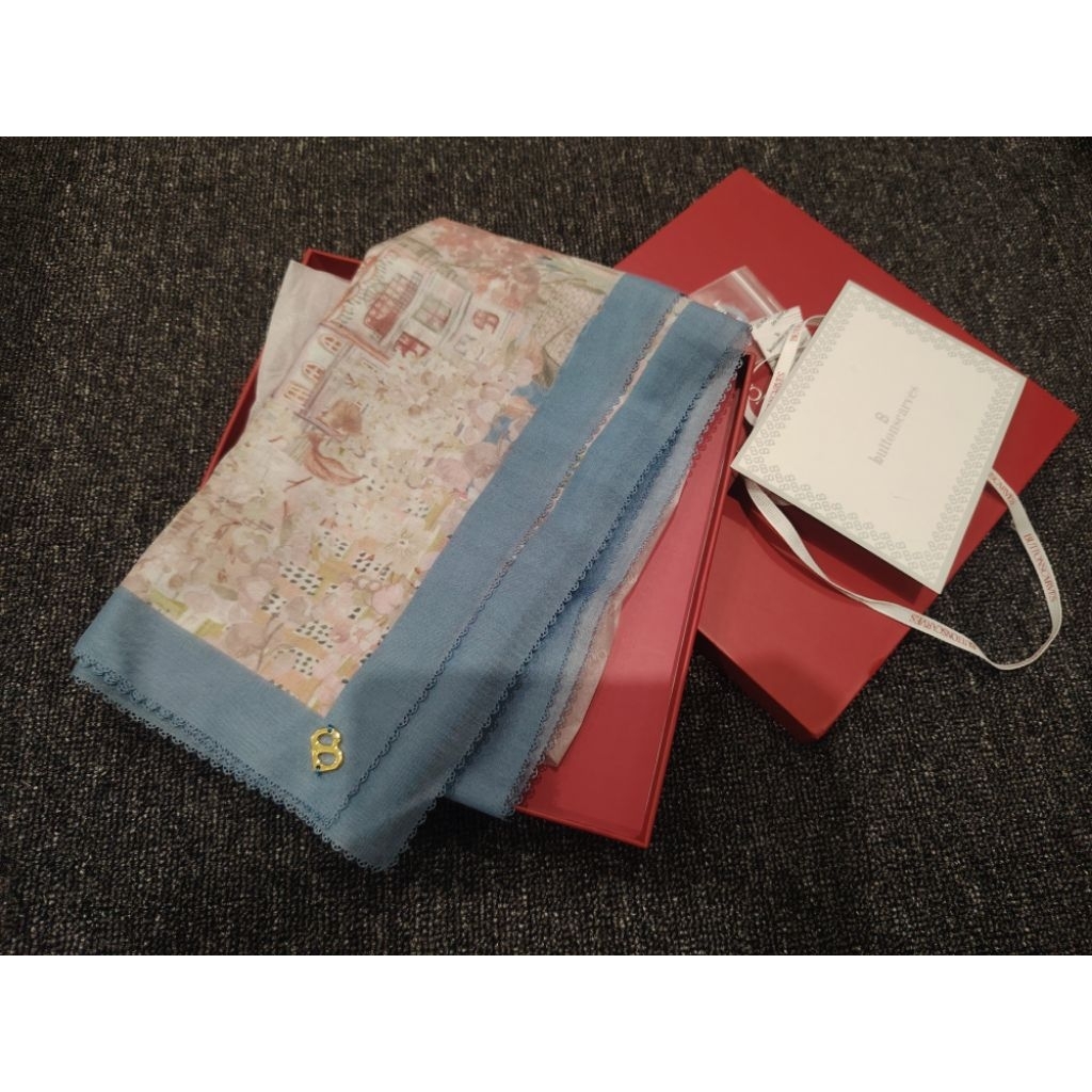 Buttonscarves Preloved British 2 Square