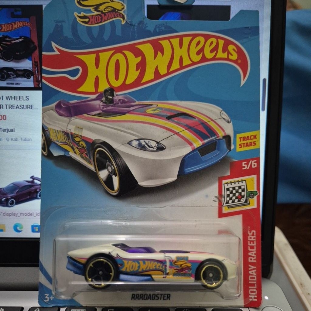 HOT WHEELS RRROADSTER TREASURE HUNT