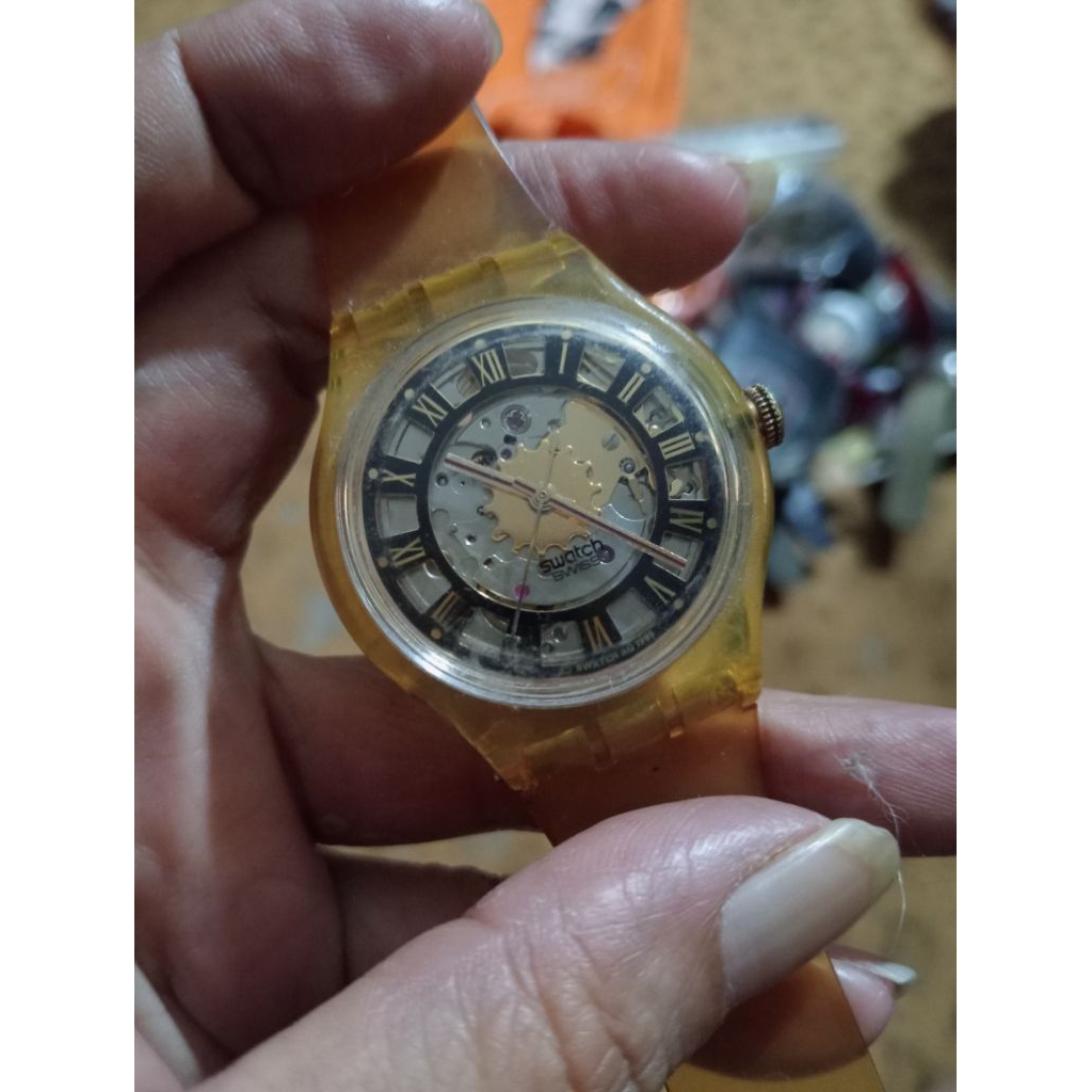 Swatch Jam Tangan Automatic Angka Romawi Original Murah dengan Desain Klasik dan Tali Karet Lembut