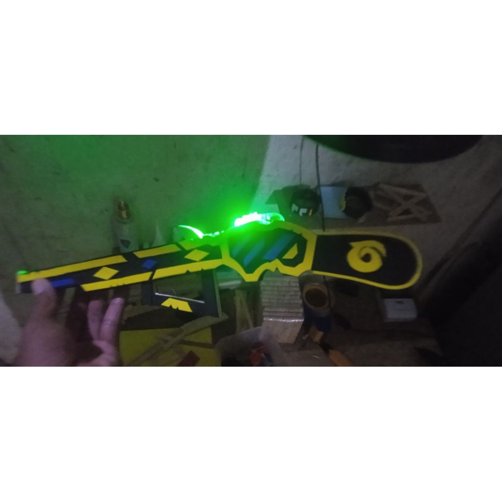 mainan anak-anak tembak tembakan shotgun ff ada lampunya bisa menyala SG golden, SG reaper, SG kayu,