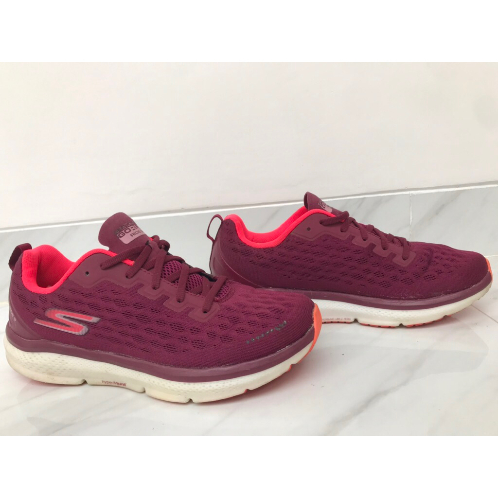 Sepatu olahraga PL Skecers go run ride 9