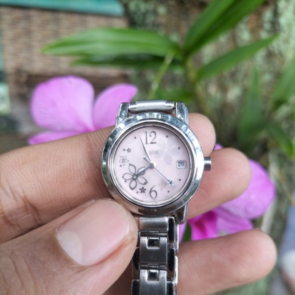 jam Alba floral Quartz lady