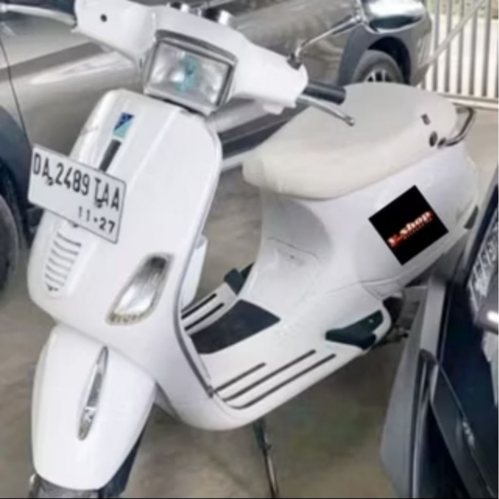 Sarung Cover Kulit Jok Motor Vespa Matic Original