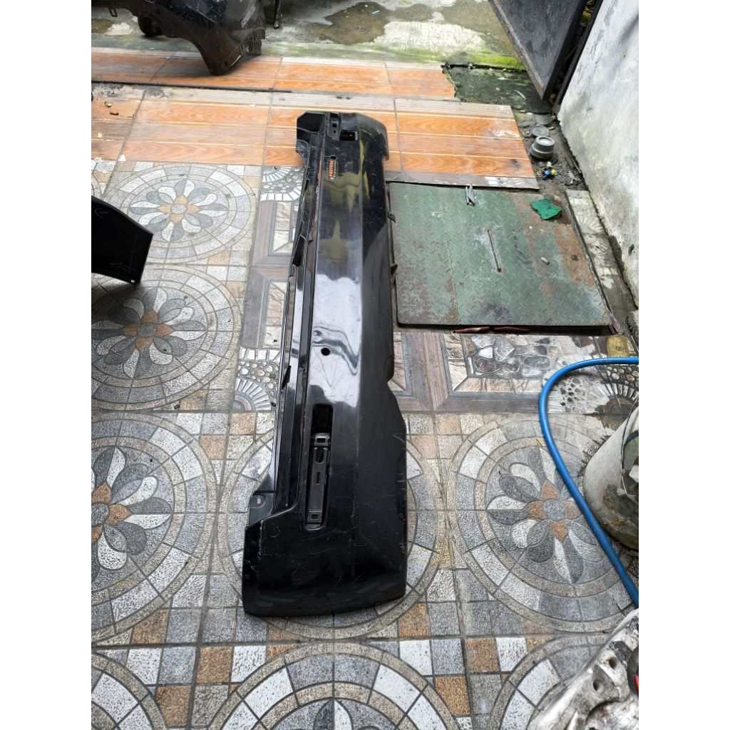 bemper bumper belakang luxio