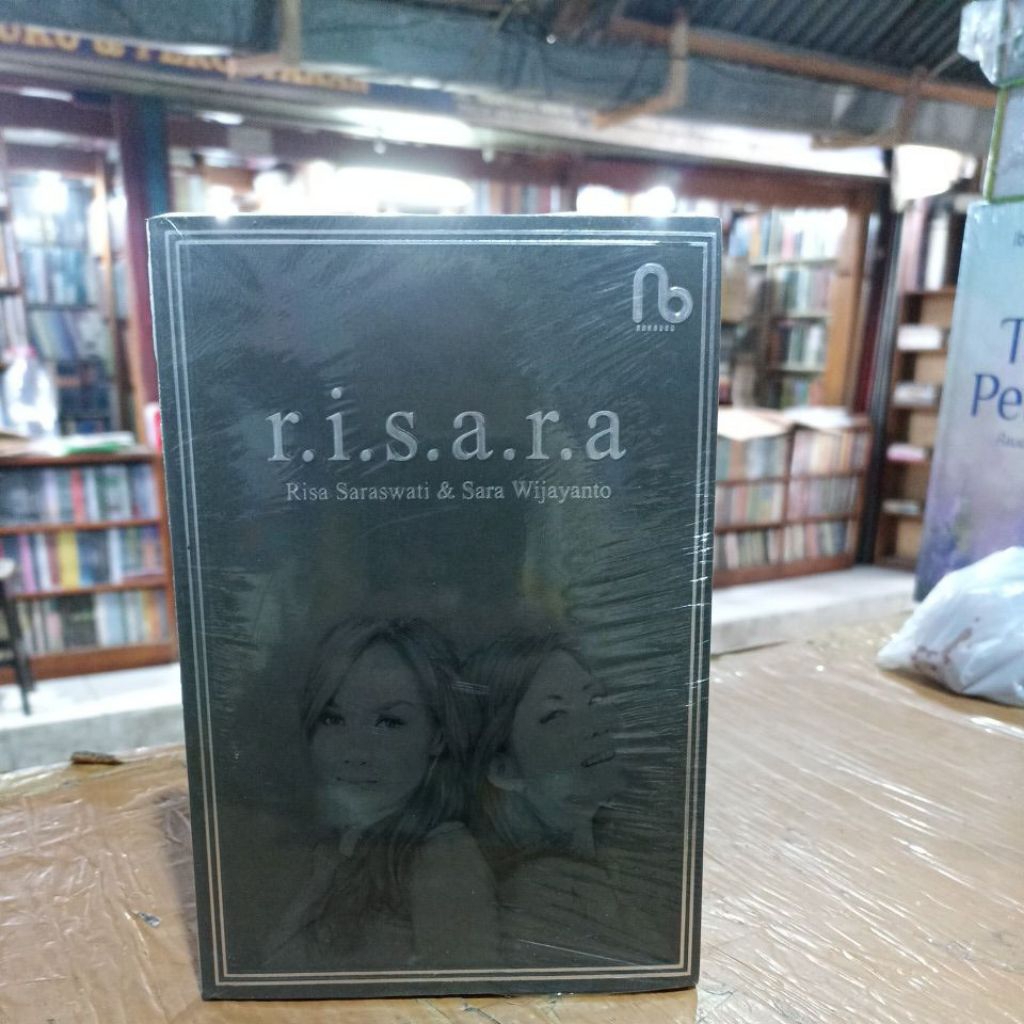 buku original r.i.s.a.r.a risa saraswati & sara wijayanto
