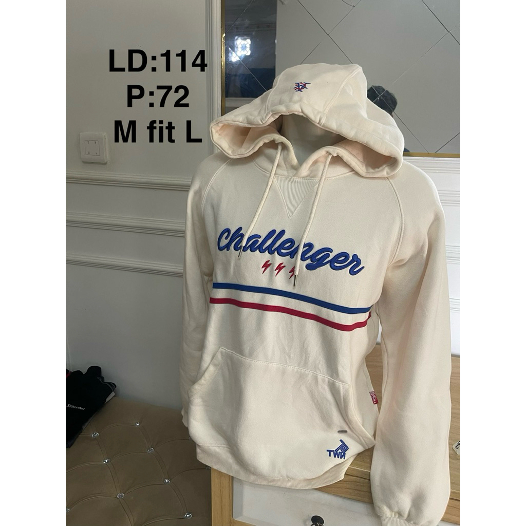 hoodie merek the worth now size M fit L