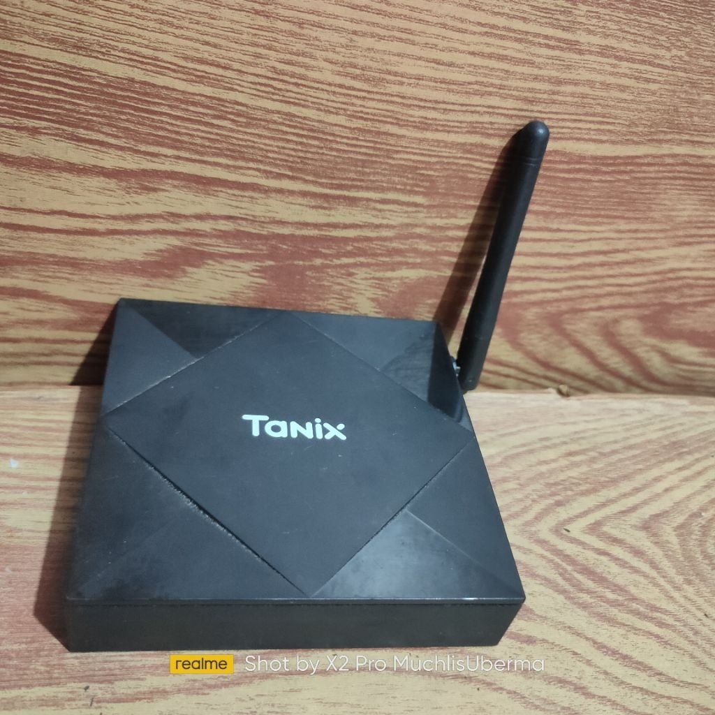 TANIX TX6S - Android 10 Smart TV Box 4K