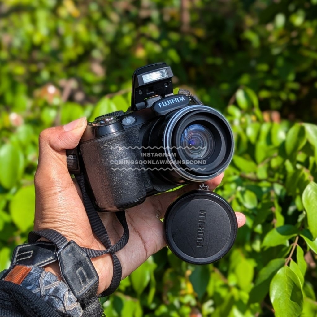 Kamera Fujifilm Finepix S2950 - 14 MegaPixel - 18x Zoom - Kamera Digital Kamera Pocket Camdig Kamera