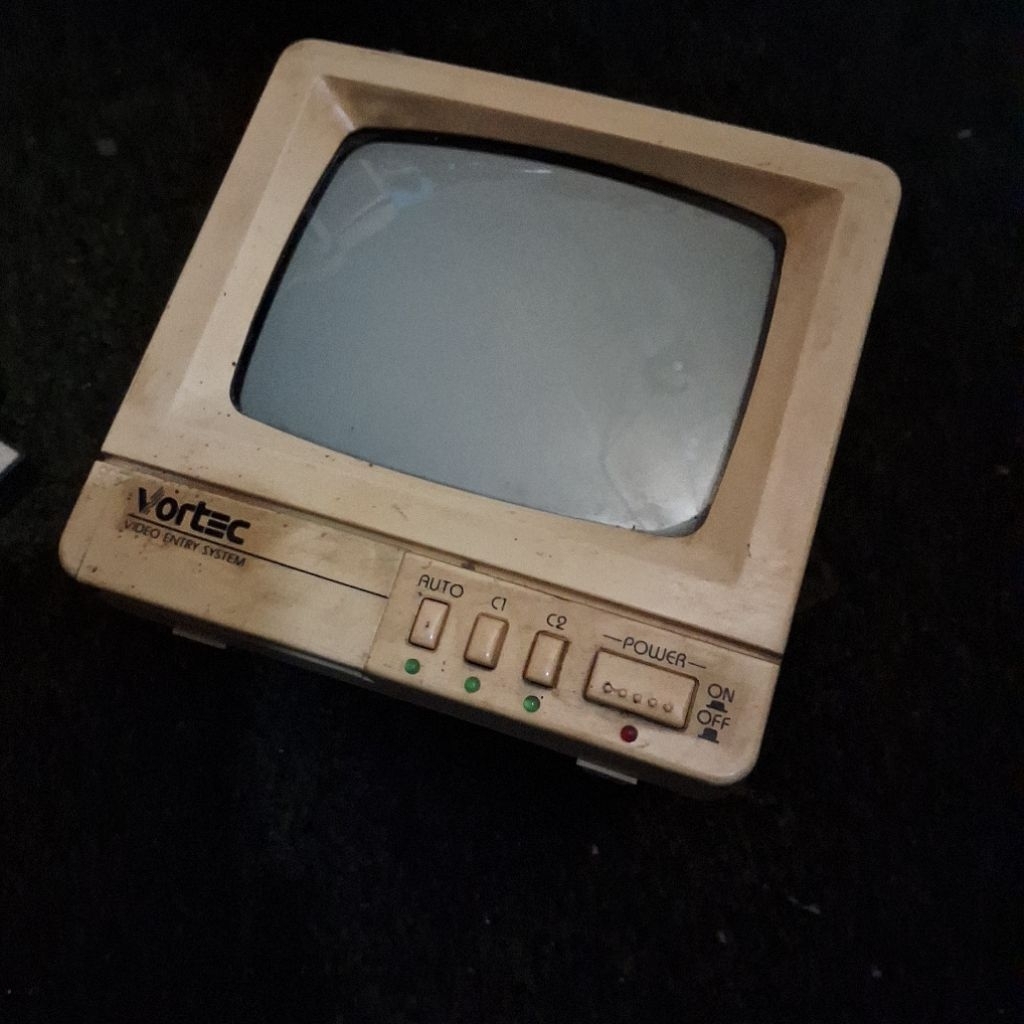 Monitor crt tabung jadul 80 an