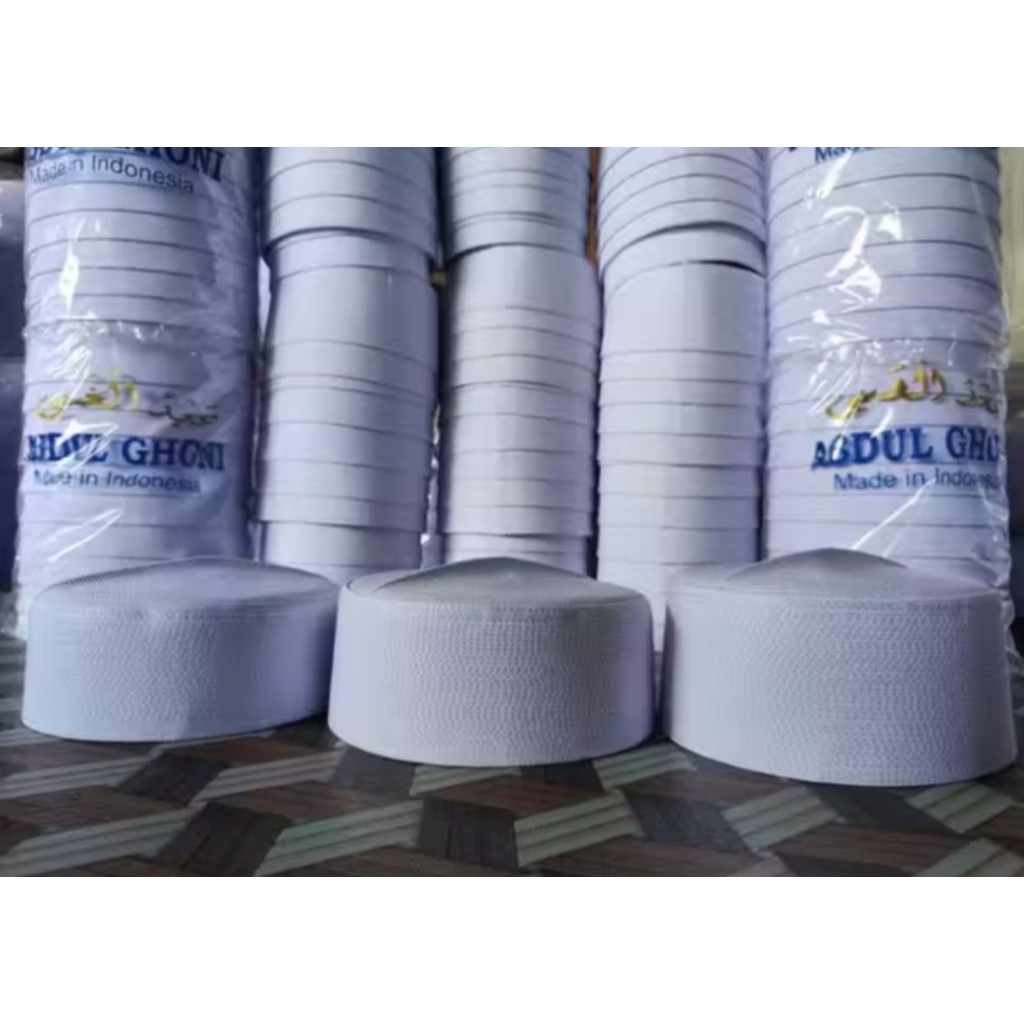 songkok haji polos putih