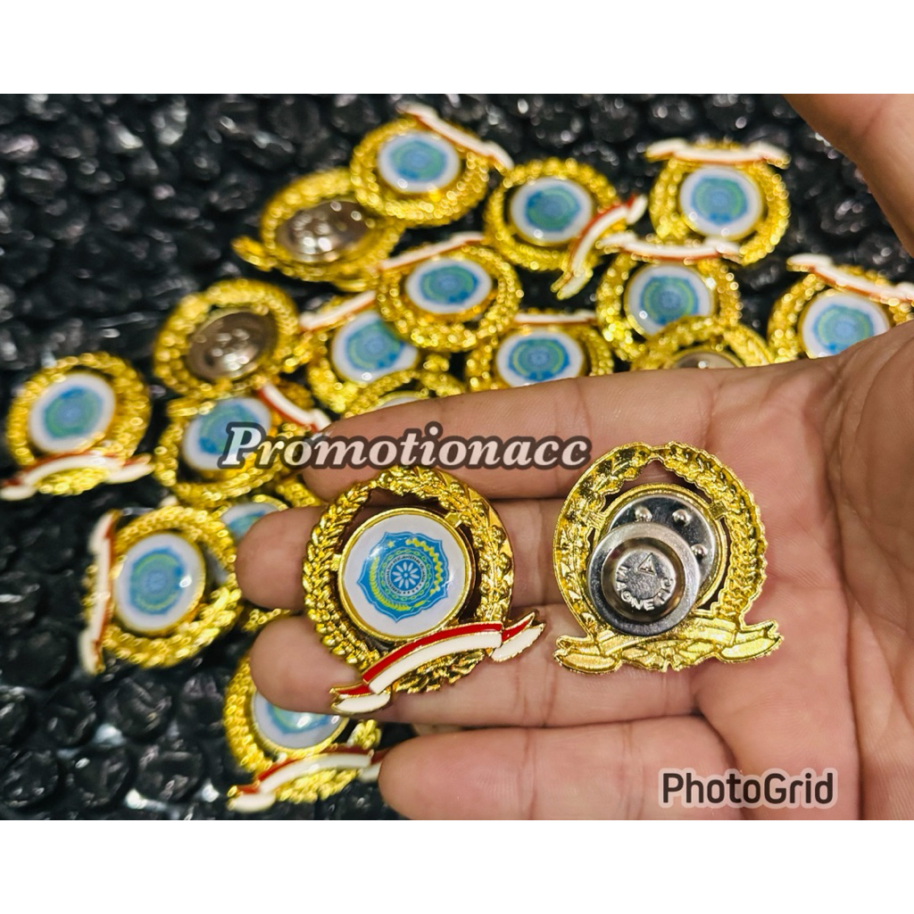 Pin PKK Model Padi Kapas Bendera / Pin Bros Bross Lencana Padi Kapas Logo PKK Peniti Magnet Logam PR