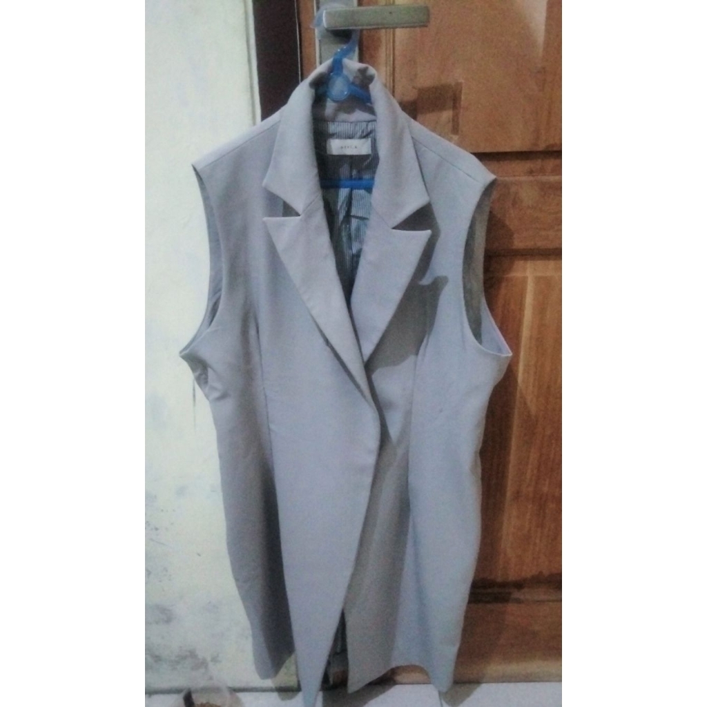 jas wanita tanpa lengan ada furing freloved, LD.110 PJ.88cm no minus bekas pemakaian wajar x