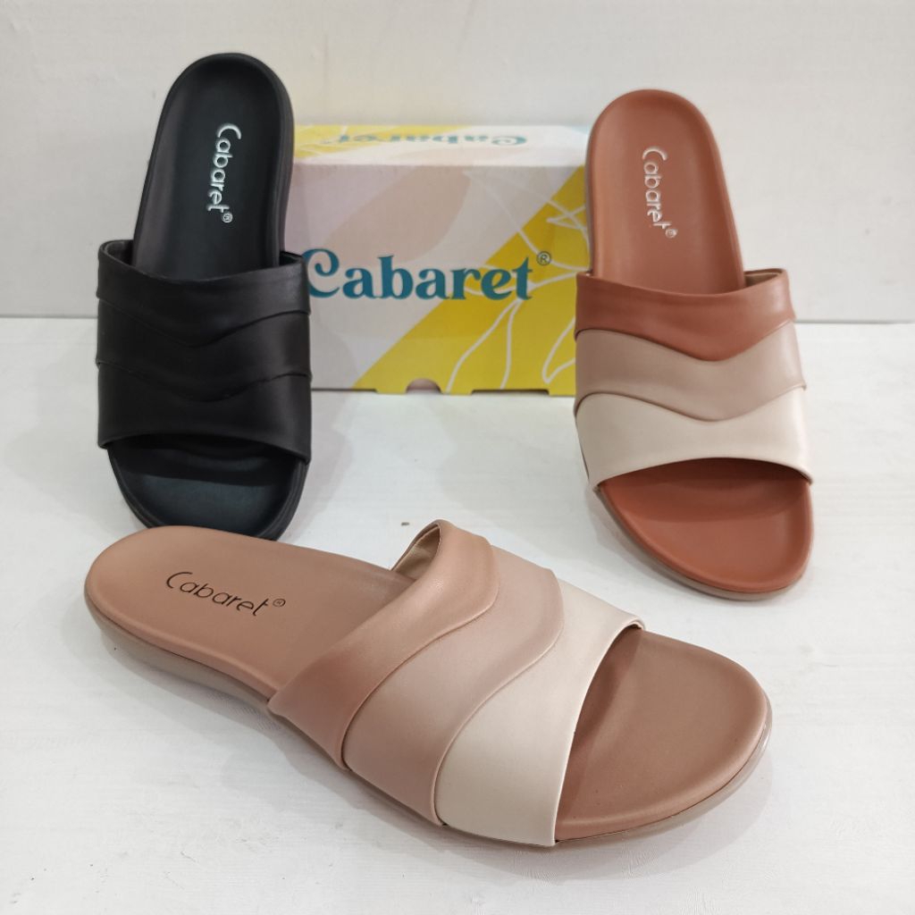 Sandal Flat Wanita Merk Cabaret tipe JL456-1