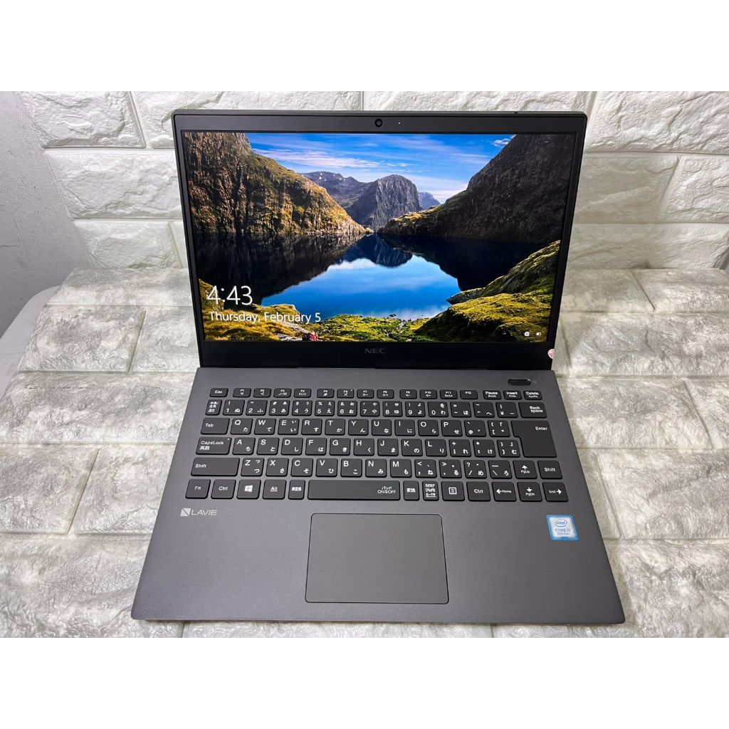 Laptop Slim NEC LAVIE core i7 gen 8