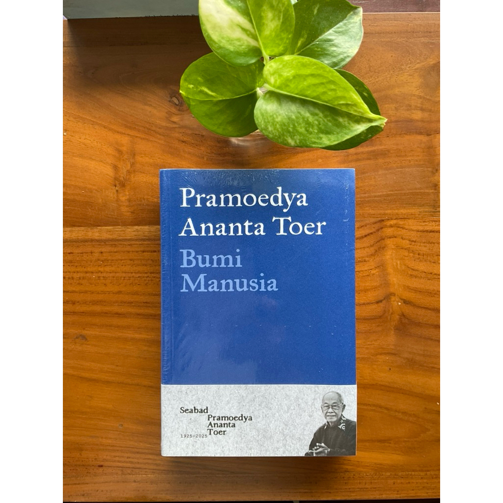 Bumi Manusia - Pramoedya Ananta Toer