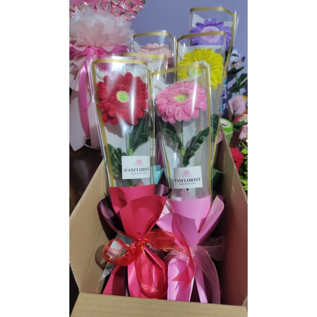 BUKET BUNGA GERBERA CANTIK - BUNGA GERBERA KAWAT BULU