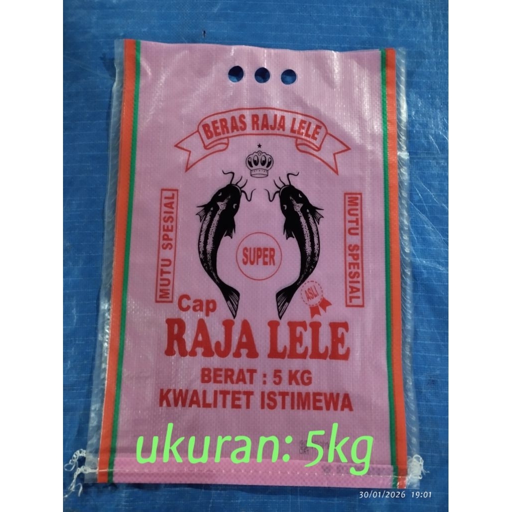 karung beras RajaLele ukuran 5 kg, 1pac isi 100 lmbr