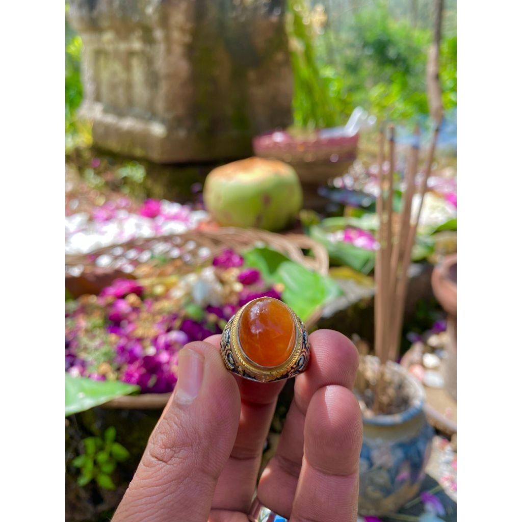 cincin batu mg kristal