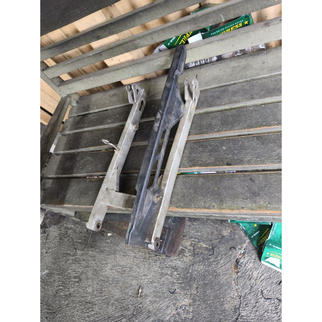 Arm suzuki shogun sp lama