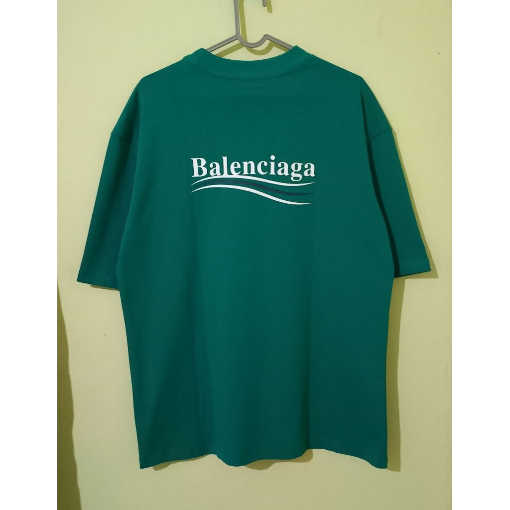 Kaos Balenciaga