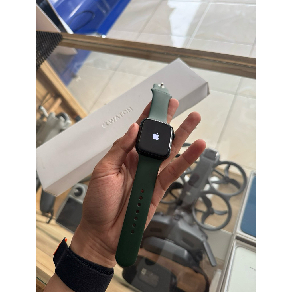Apple Watch 7 45mm iBox