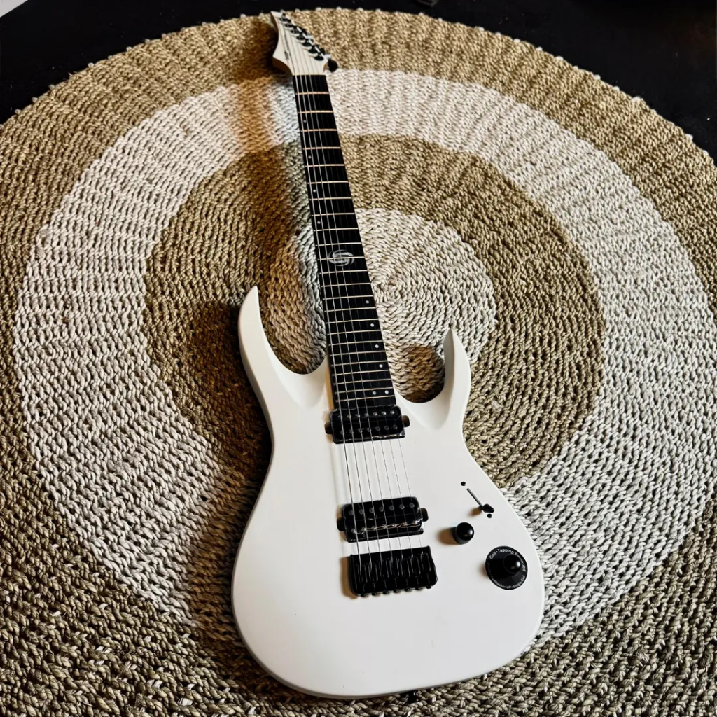 SQOE SEIB7S WH 7 STRING IN WHITE/SQOE SEIB7S WH 7 STRING IN WHITE