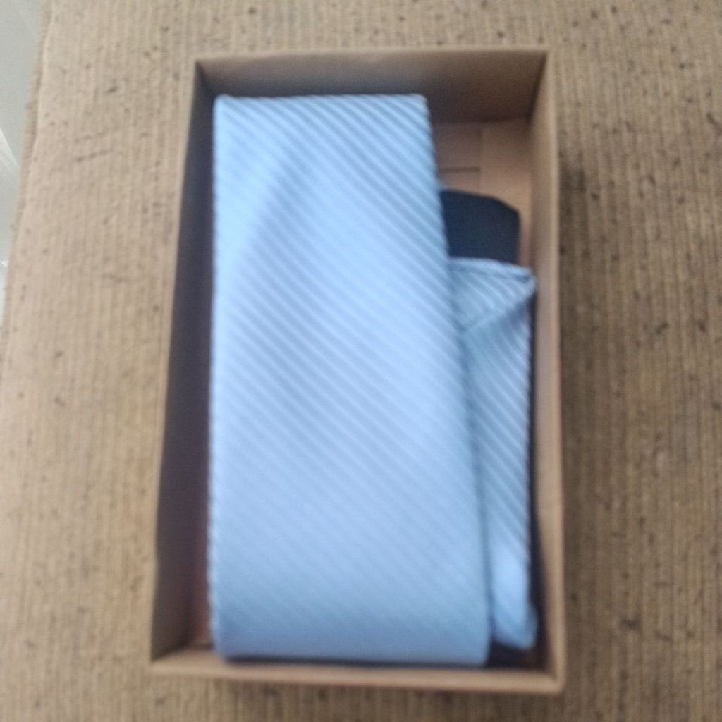 dasi instant salur warna biru muda