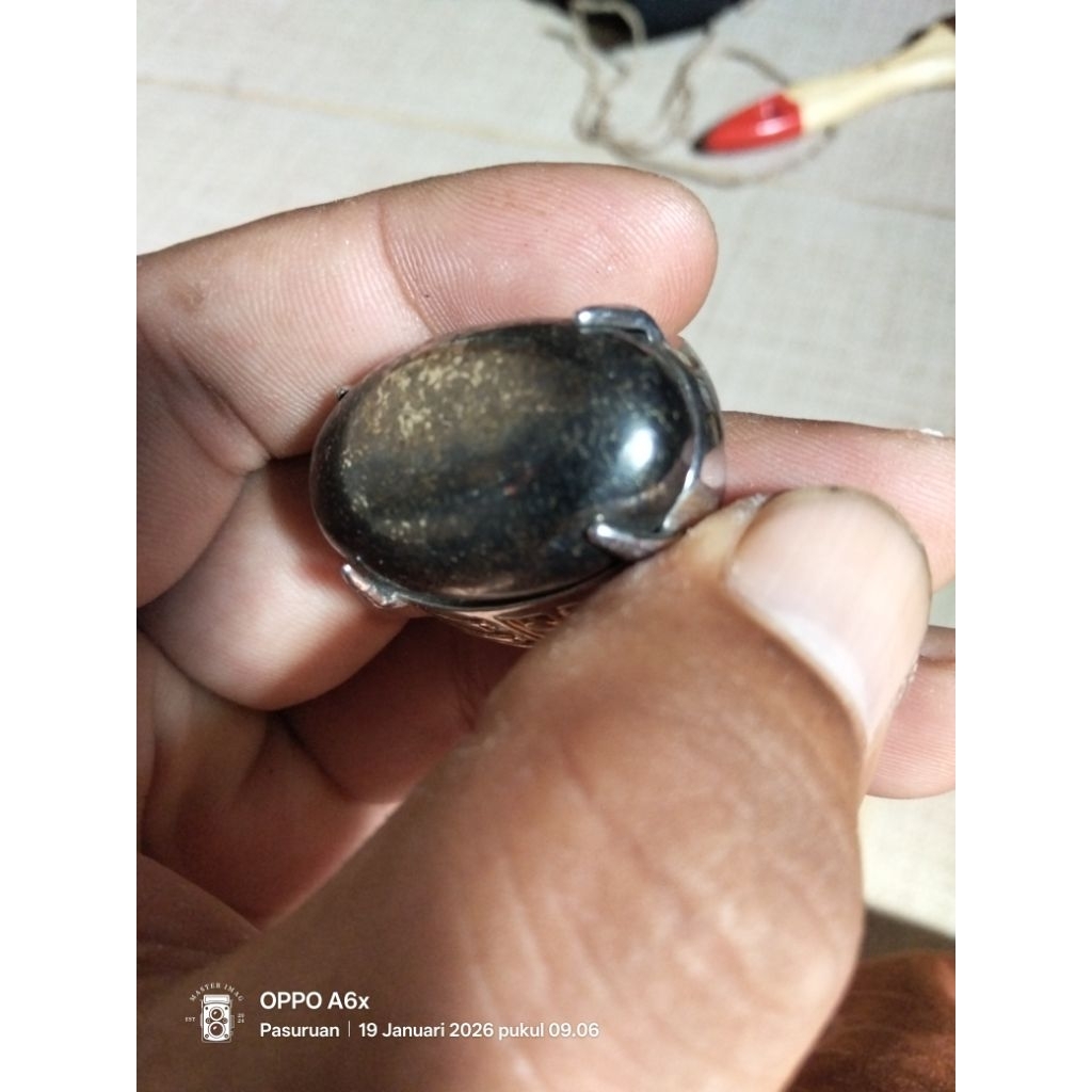 badar besi tritik emas