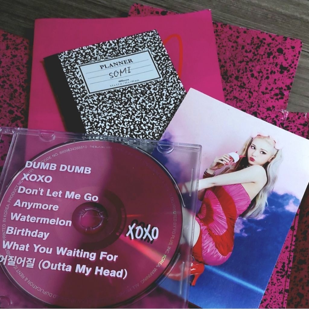 Sharing NewJeans Album CD Beach bag dan Somi XOXO