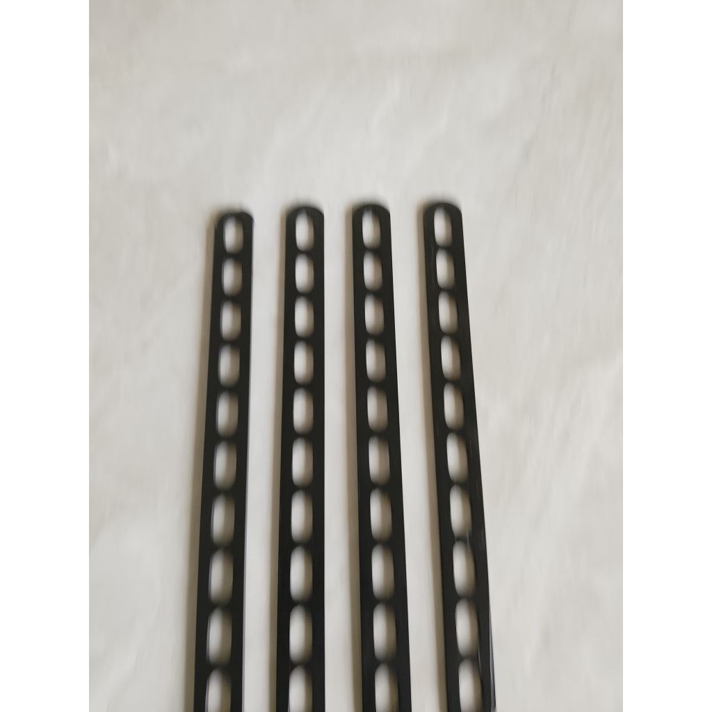 Plat Besi Bolong Lubang 10