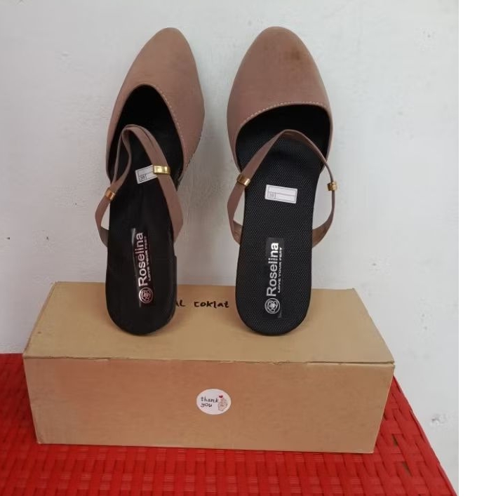 Sandal Slop tali wanita Roselina Desain elegan dan mewah cocok untuk acara Pesta dan nyaman dipakai 