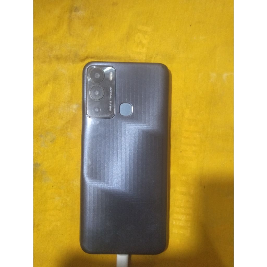 infinik hot 12i ram 4/64 gb kondisi mati total di cas led nyala