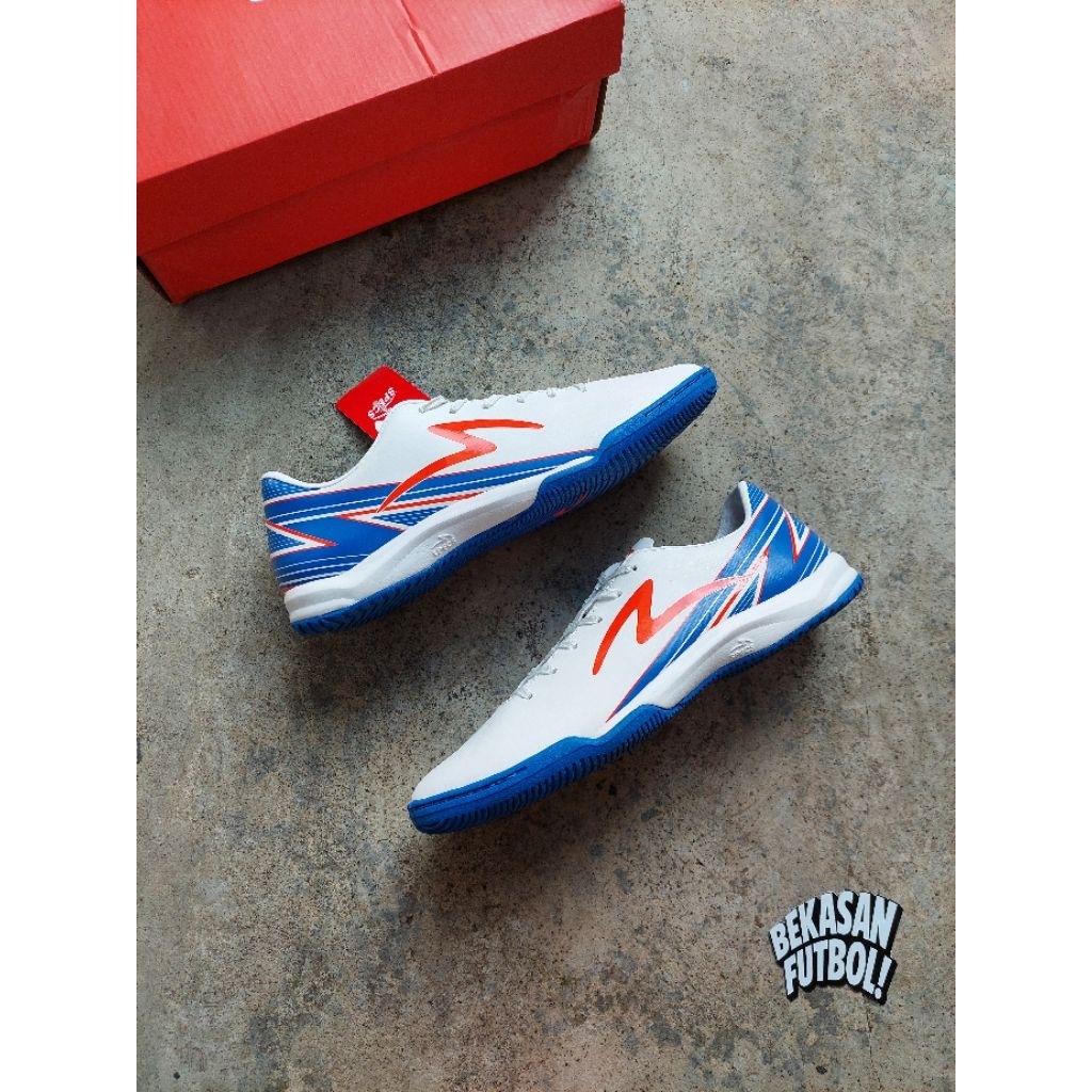 Specs Lightspeed 20 IN White/Palace Blue/Cherry Tomato size 39 second likenew