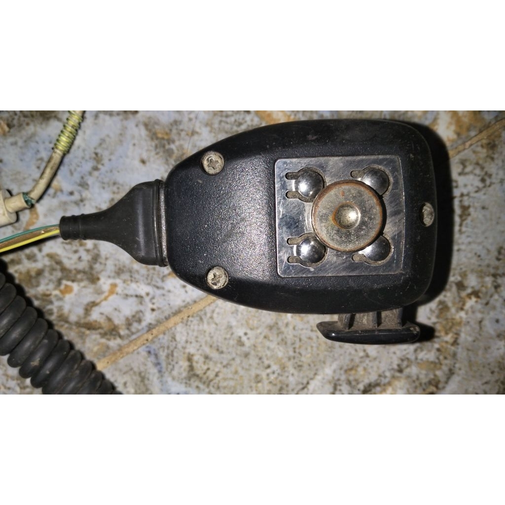 PTT radio ric Motorola & Kenwood sebelum dikirim di tes terlebih dahulu