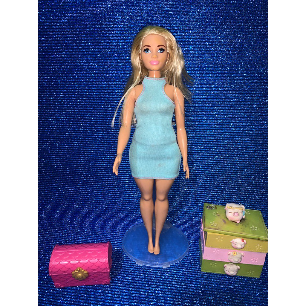 Barbie Curvy
