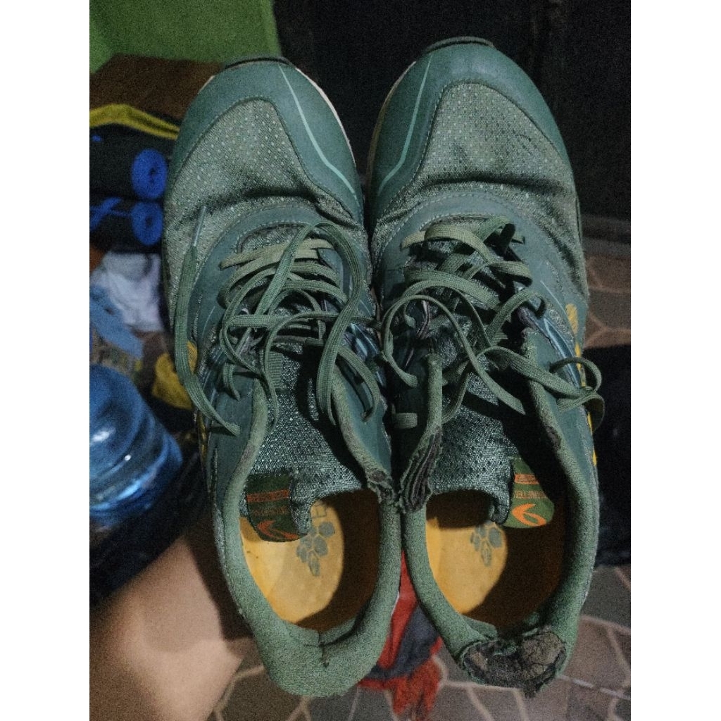 sepatu trail running yuza Evo sz. 43 insole 28.2 second