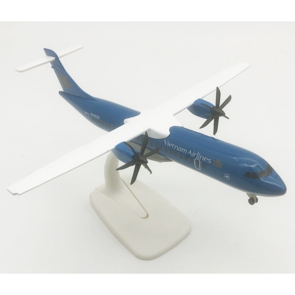 ATR VIETNAM MINIATUR PESAWAT DIECAST BESI METAL PAJANGAN