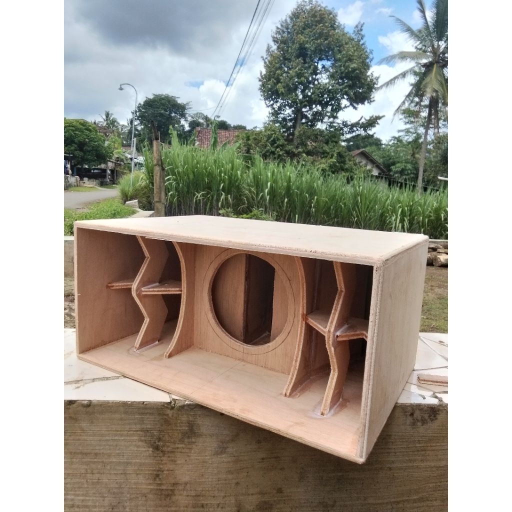 BOX TH NMAX 6 INCH MERANTI