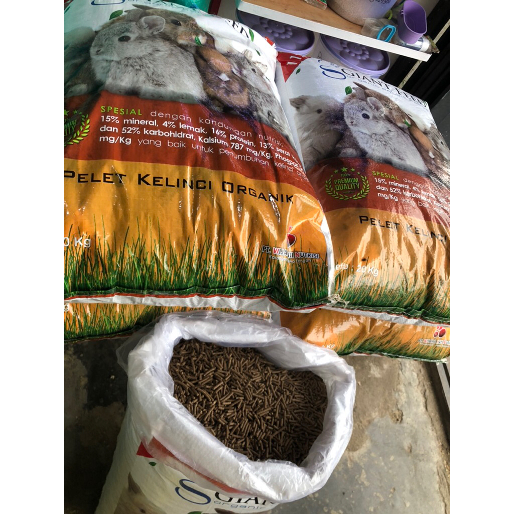 Pelet pur kelinci Giant Feed 1kg