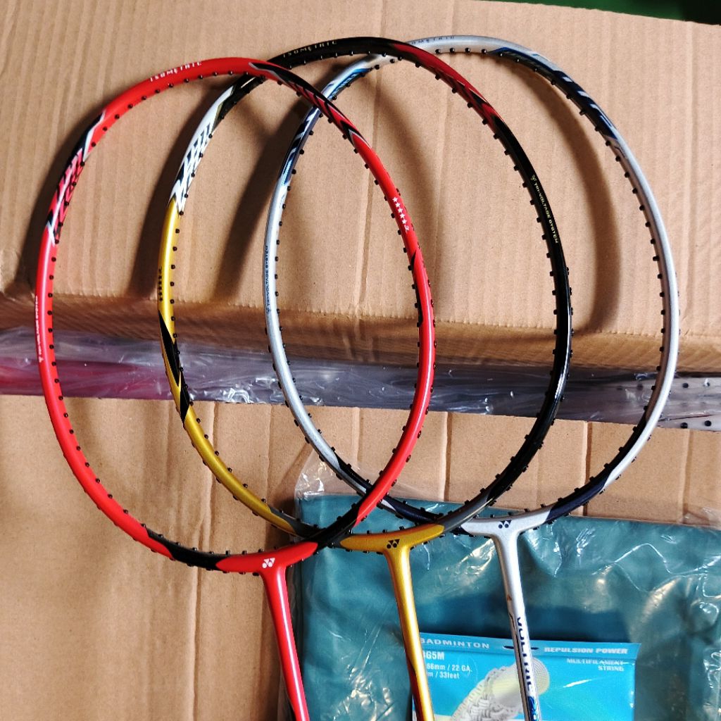 Raket Badminton YONEX VOLTRIC 100,200 Original 4U/5UG5 30Lbs