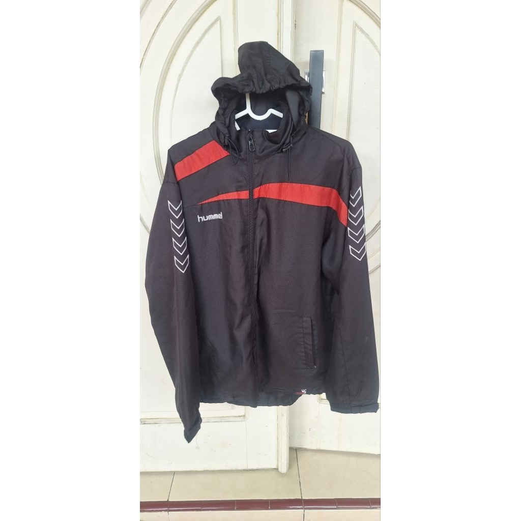 Jaket outdoor HUMMEL