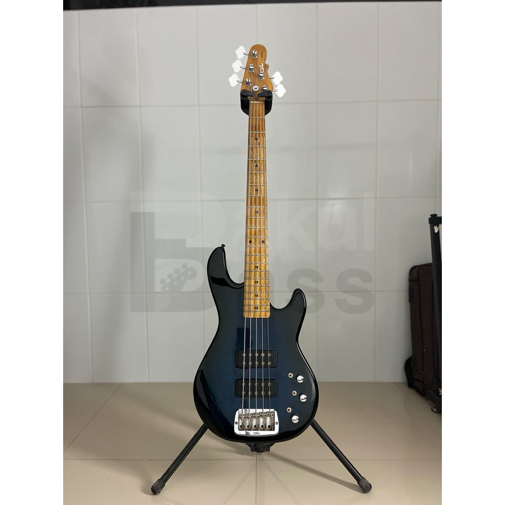 G&L Tribute L2500 Blueburst 5 String Bass