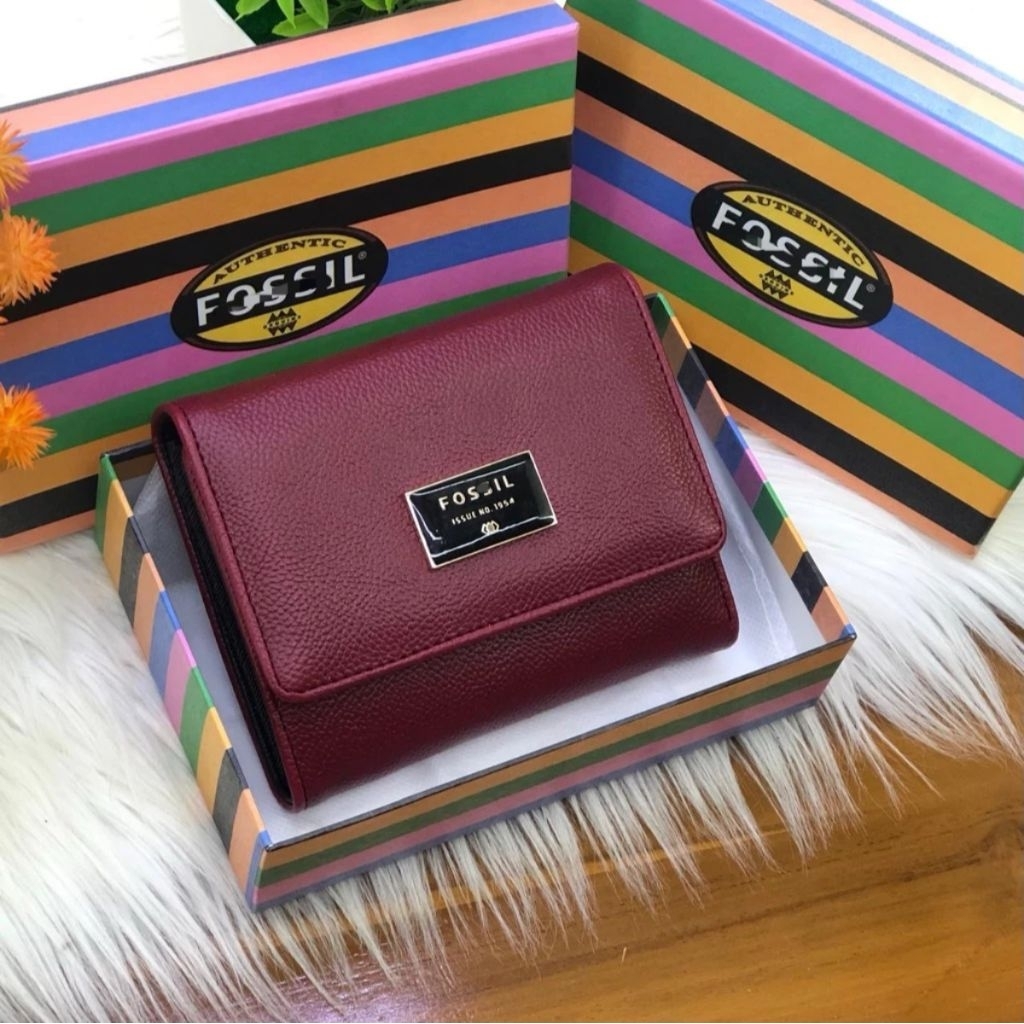 Dompet Fashion Mini Lipat Wanita Cewek Simple Kece Bahan Togo Kulit Jeruk