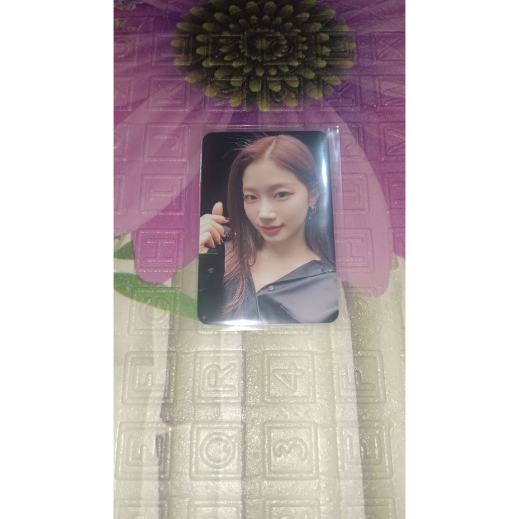 PHOTOCARD KAZUHA POB SHOPEE ROUND 2 FEARLESS OFFICIAL