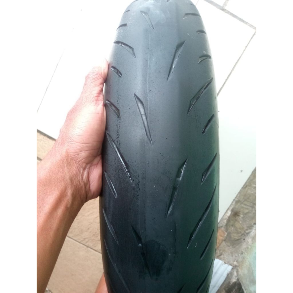 ban motor tubeles battlax s22 120/70 ring 17 radial soft compoun