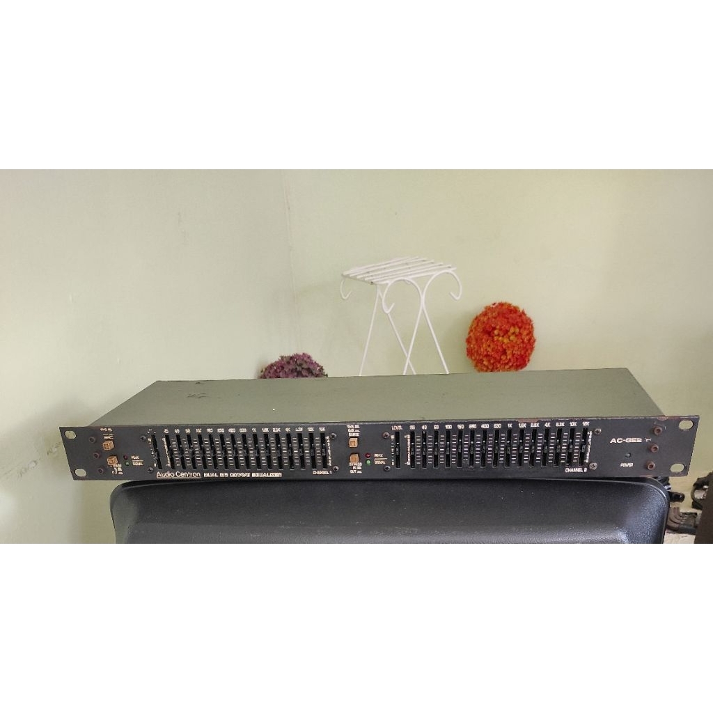 EQUALIZER AUDIO CENTRON ORIGINAL  USA