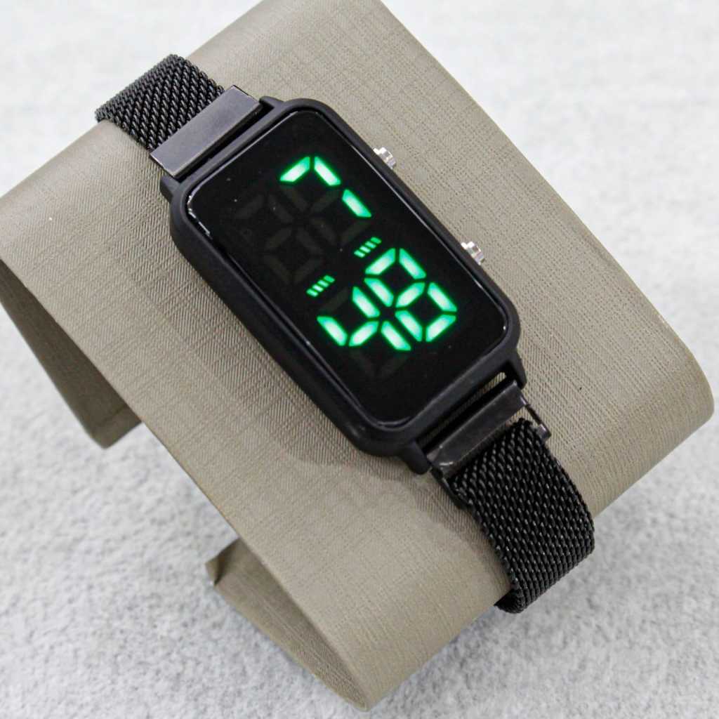 Jam Tangan Wanita LED Digital Rantai Pasir Magnet